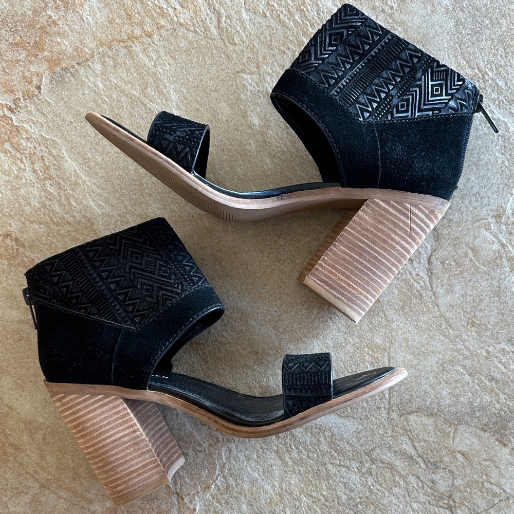 Kelsi Dagger Black Block Heel cage Sandals